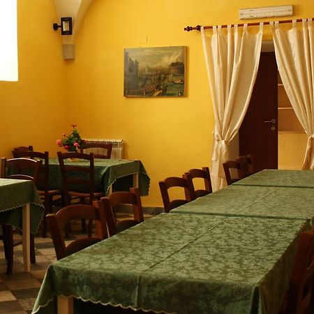 Al Vecchio Convento Mare E Monti Bed & Breakfast Ortonovo Dış mekan fotoğraf
