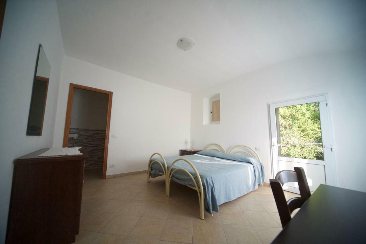 Al Vecchio Convento Mare E Monti Bed & Breakfast Ortonovo Dış mekan fotoğraf