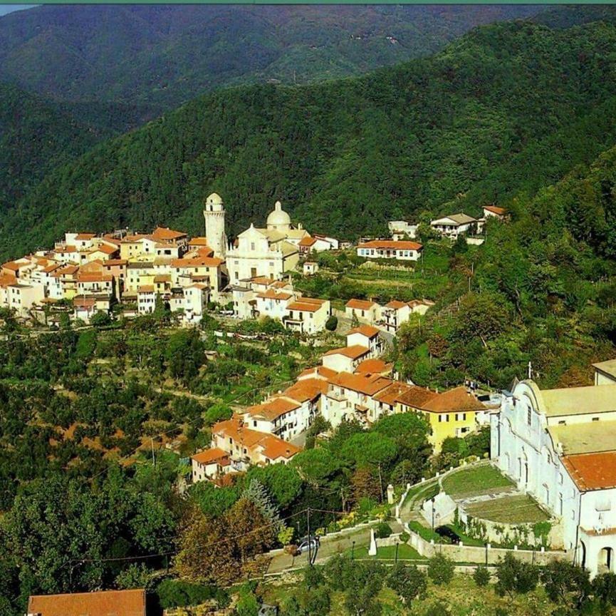 Al Vecchio Convento Mare E Monti Bed & Breakfast Ortonovo Dış mekan fotoğraf